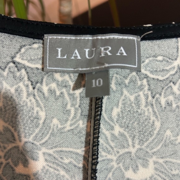 Laura Black Floral Lace Midi Dress Size 10 - Picture 3 of 16